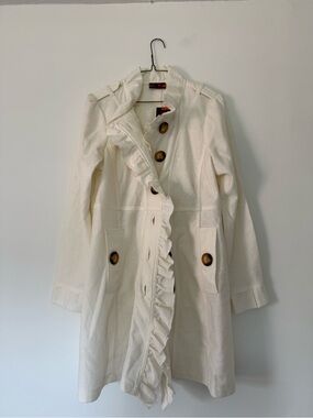Isle Cream Ruffle-Trim Trench Coat with Button Front